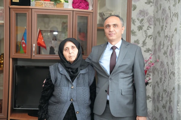 Dövlət Tibbi-Sosial Ekspertiza və Reabilitasiya Agentliyinin İdarə Heyətinin sədri Ramin Səfərov şəhid, leytenant Zamin Məmmədov və Bağır Mirzəliyevin ailəsini ziyarət edib